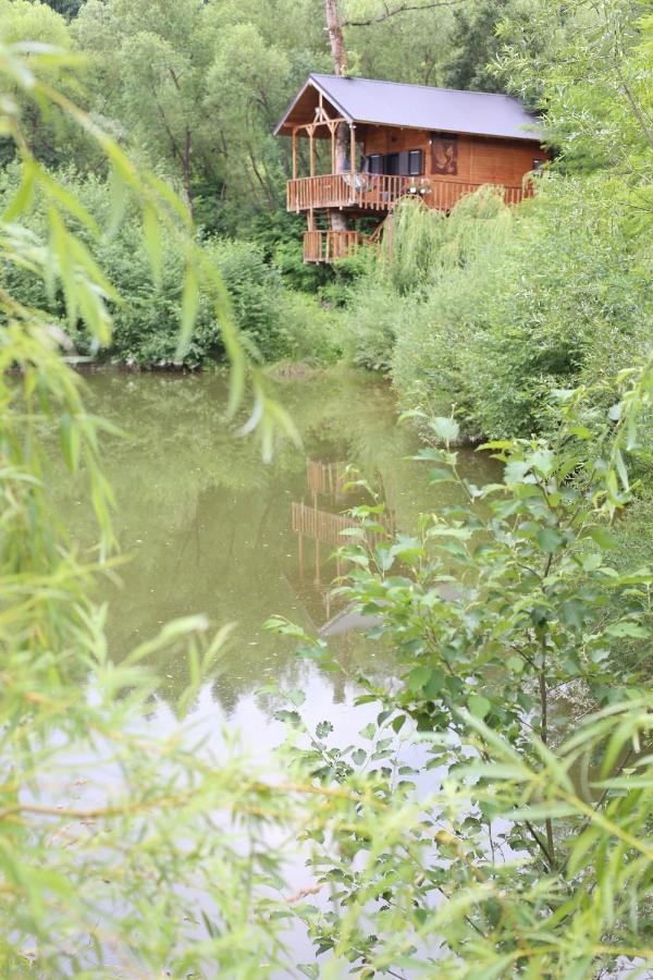 Cuibul Vulturilor - Casuta In Copac Villa Moisei Bagian luar foto